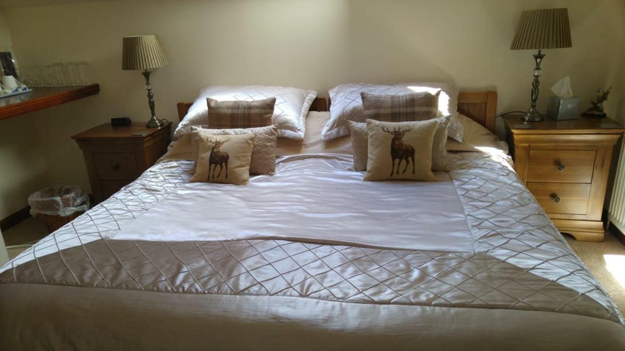 Hillhaven Bed &Breakfast Bed & Breakfast Фортроуз Екстериор снимка