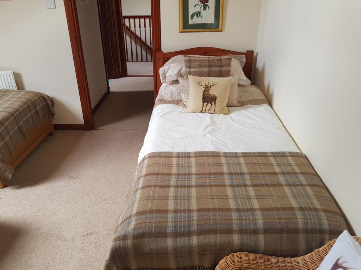 Hillhaven Bed &Breakfast Bed & Breakfast Фортроуз Екстериор снимка